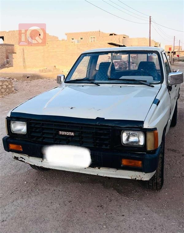 تۆیۆتا هایلۆکس 1985  بۆ فرۆشتن لە عێراق - حەدیسە
